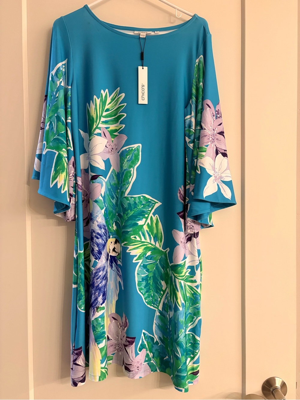 Chico's size 1 (8) Teal Short Dress w/Floral Accent and Bell Sleeves NWT